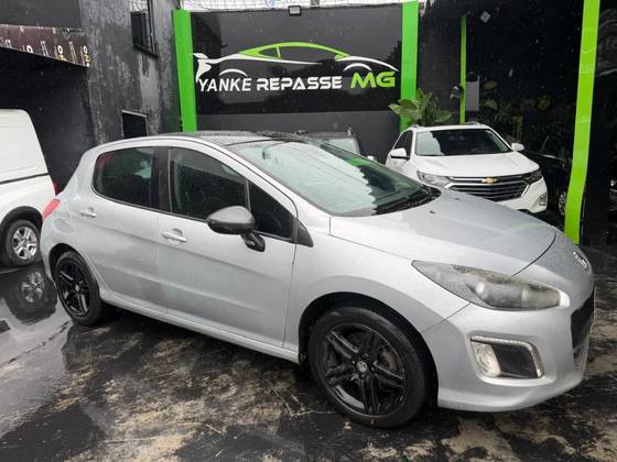 PEUGEOT 308 1.6 GRIFFE THP 16V GASOLINA 4P AUTOMÁTICO PEUGEOT 308 1.6 GRIFFE THP 16V GASOLINA 4P AUTOMÁTICO